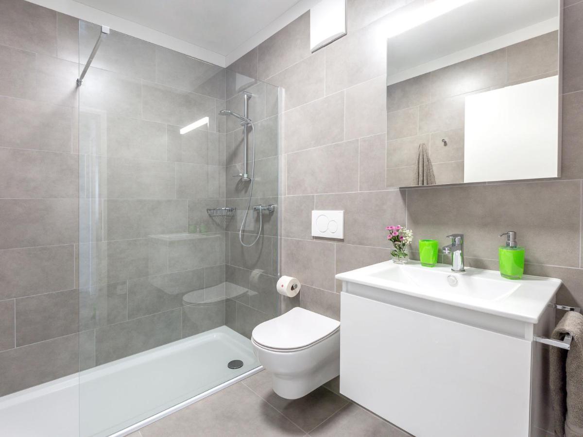 Apartment Loctowers A3-4-3 By Interhome Locarno Extérieur photo